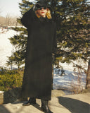 Classic cashmere coat with raglan sleeves